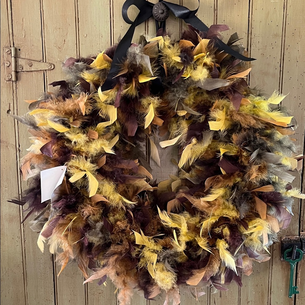 KATHRYN CLARKE Large Feather Wreath - Picture 8 of 12